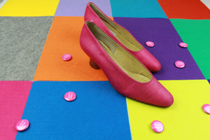 Tipping in Pink Pumps